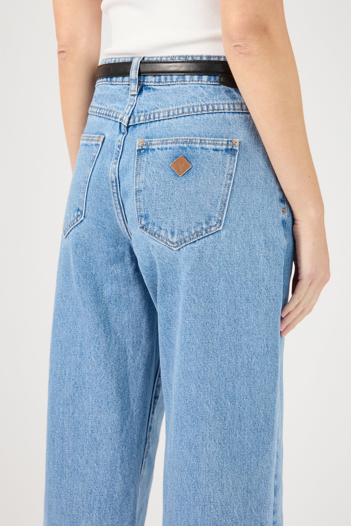 Abrand 95 Mid Rise Baggy Jean Gigi Gigi - Image 11