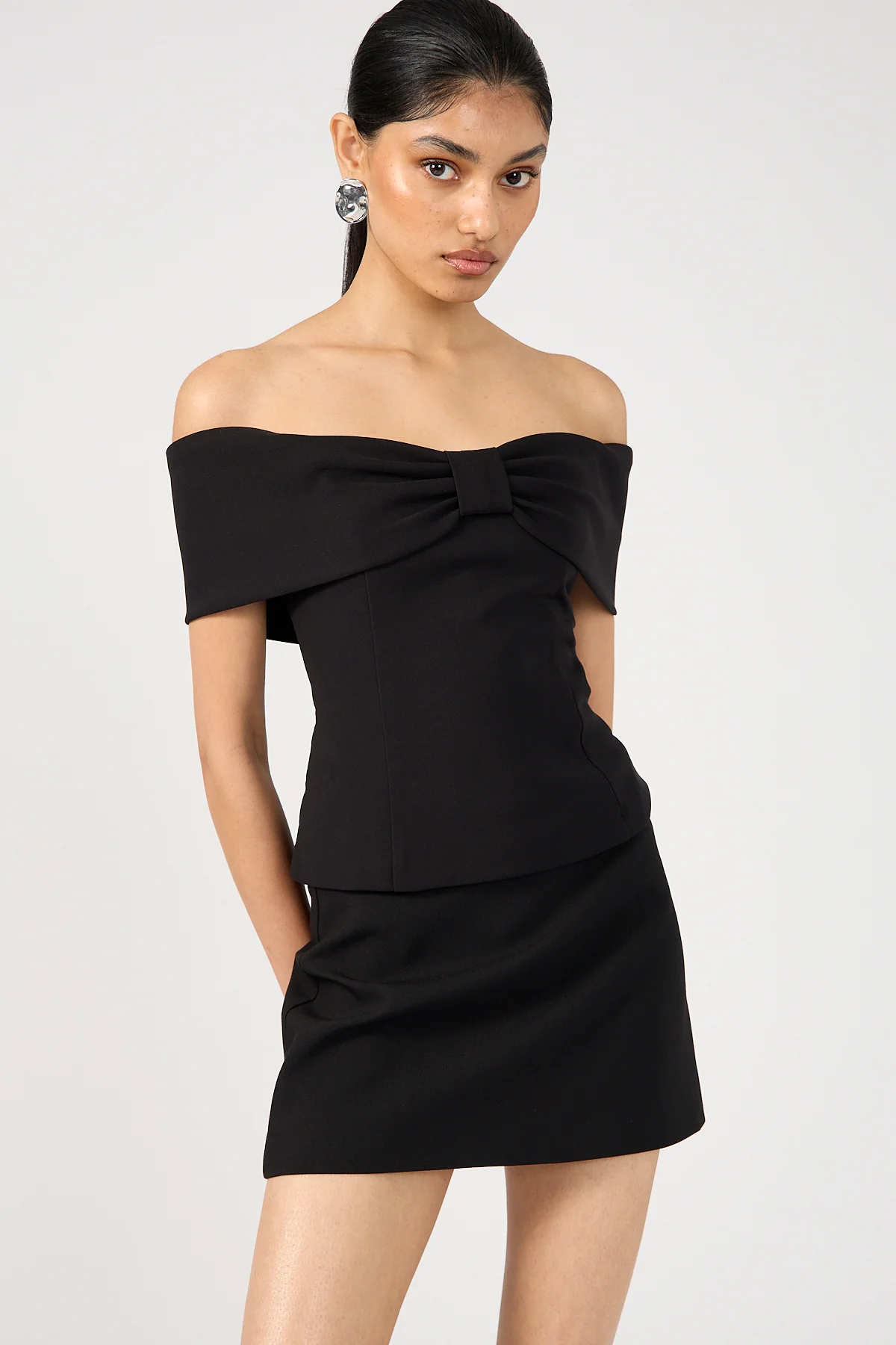 Perfect Stranger Lassie Bow Top Black - Image 2