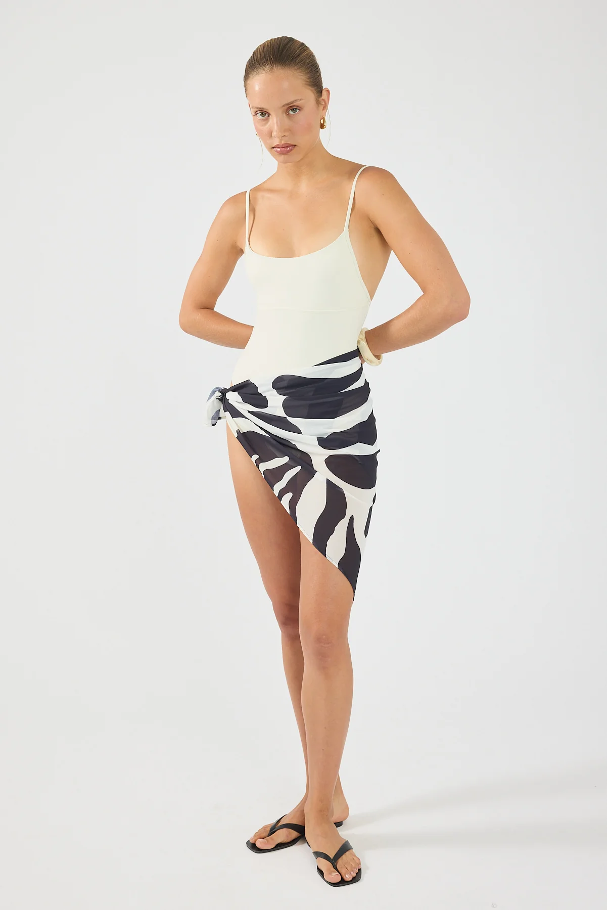 Perfect Stranger Maya Scoop One Piece Cream - Image 5