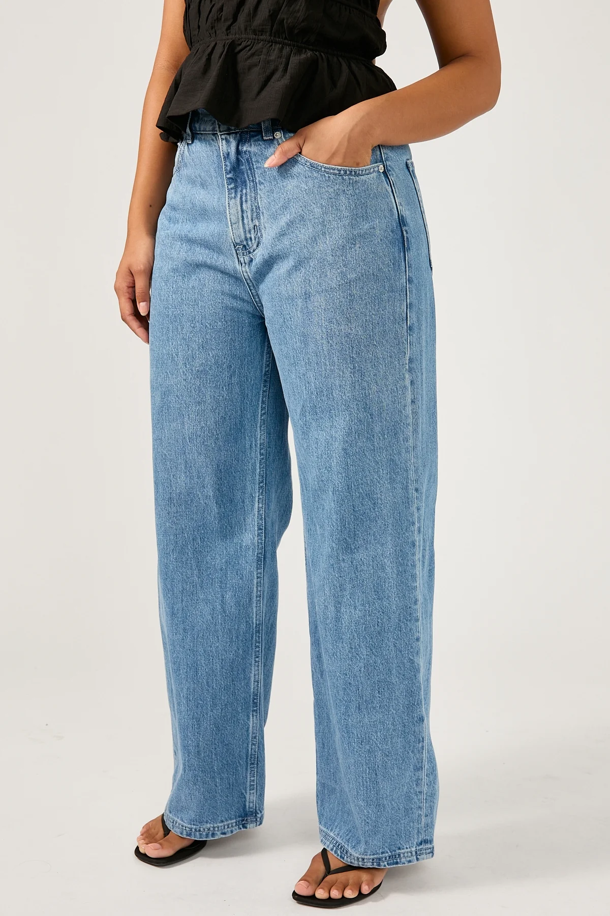 Perfect Stranger Mid Rise 90's Slouch Jean Mid Blue Denim - Image 12