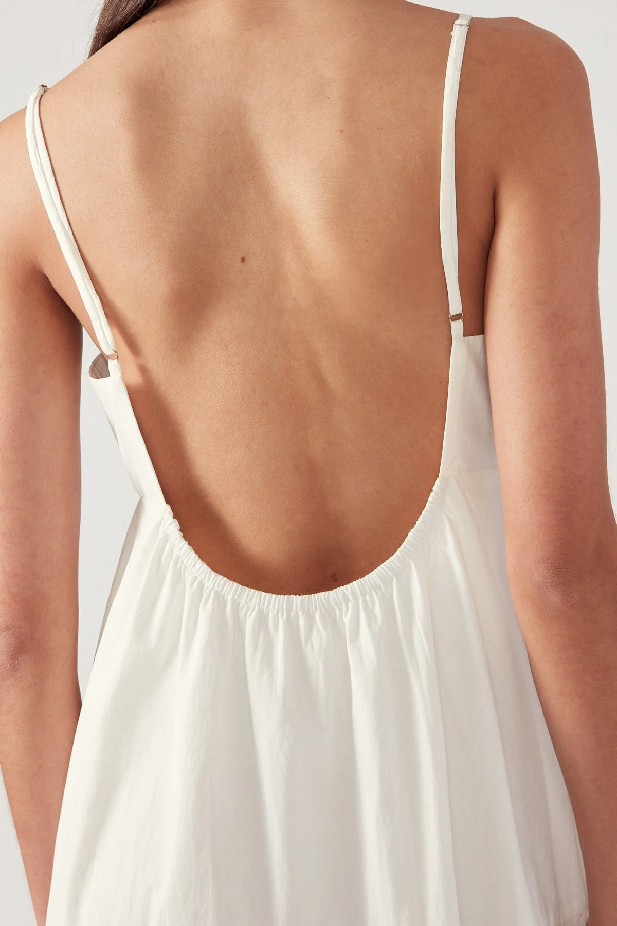 Perfect Stranger TIERED OPEN BACK MIDI DRESS Cream - Image 7