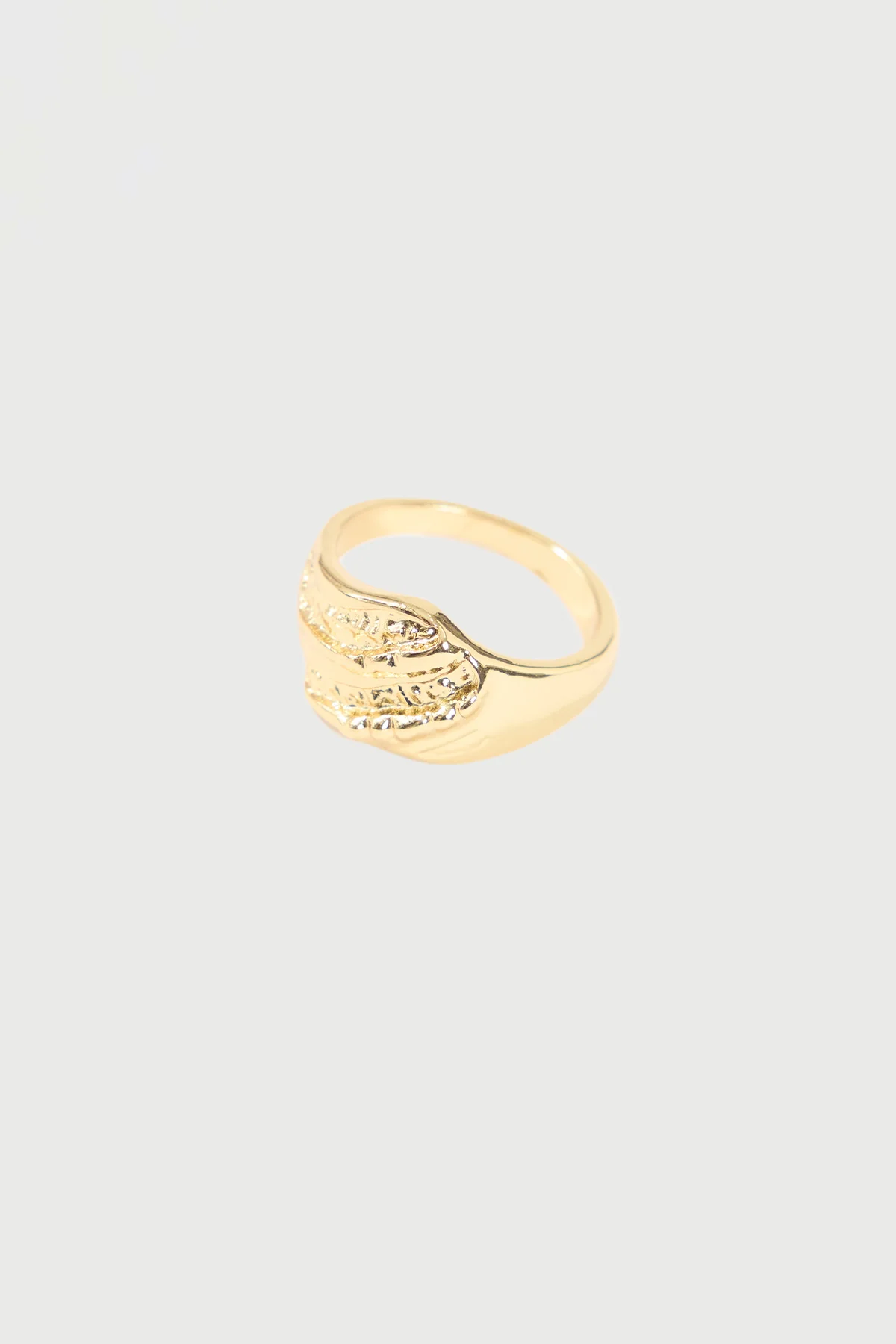 Perfect Stranger Swirl Wave Ring 18k Gold Plated - Image 2