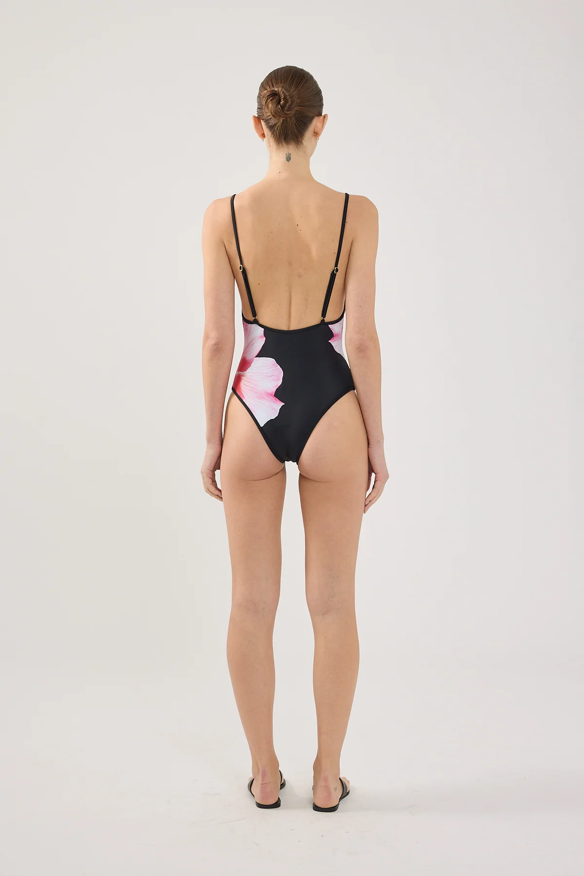 Perfect Stranger Zimi Flower One Piece Black - Image 3